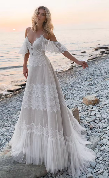 Off White Vintage Bohemian Beach Wedding Dress