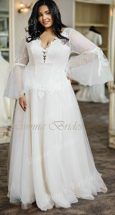 Gorgeous Plus Size Boho Chiffon Wedding Dress with Soft Lace Sleeves