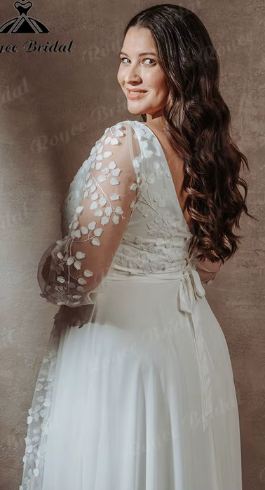 Lightweight Chiffon Plus Size Wedding Dress with Leaf Pattern